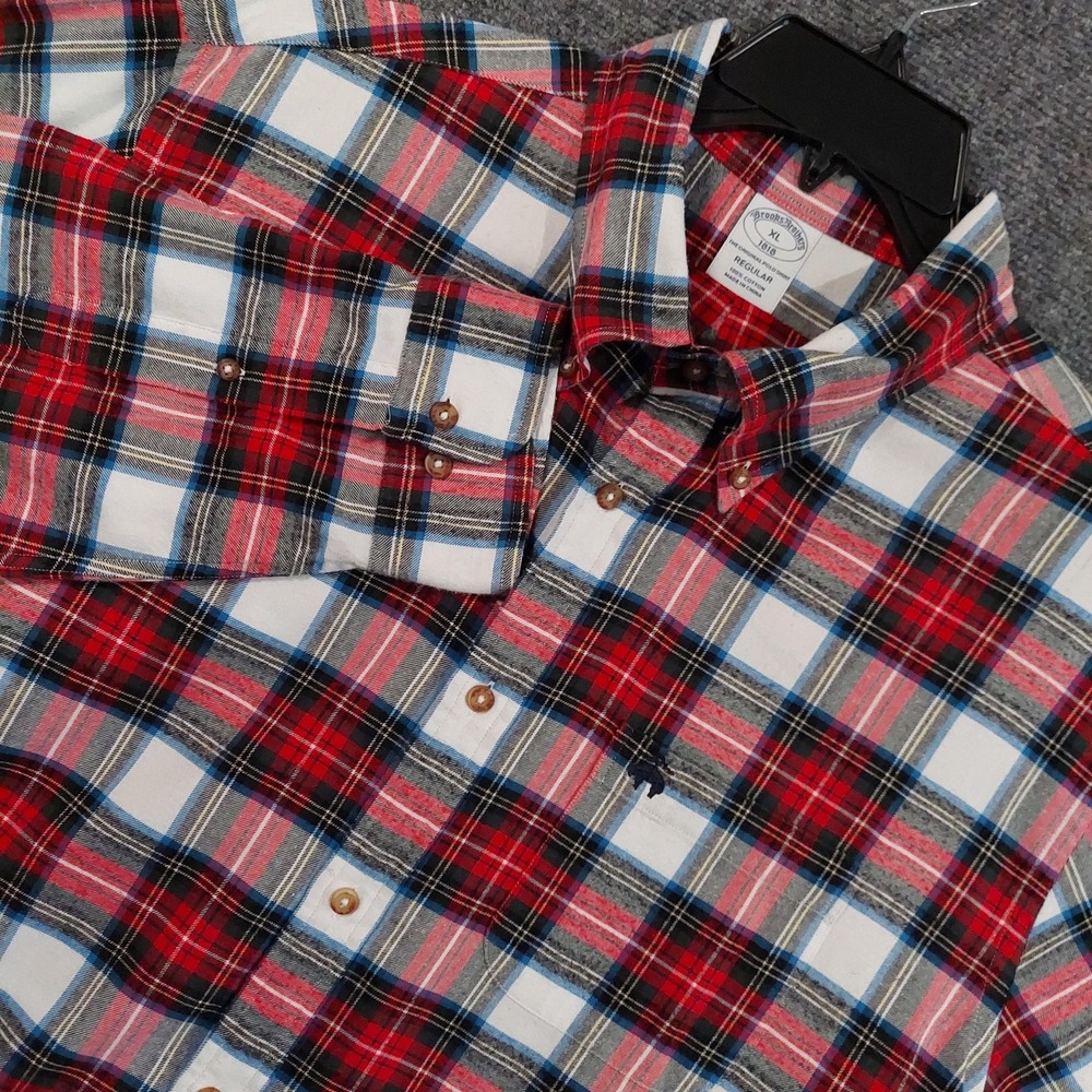 Brooks Brothers Shirt Mens XL Red Plaid Flannel Long Sleeve Button Down Cotton